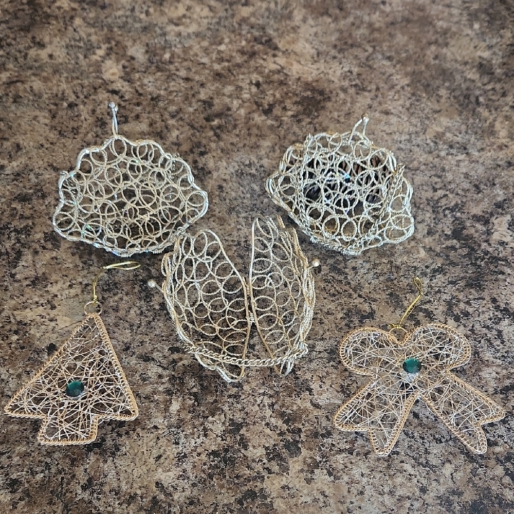 Gold Tone Wire Wrapped Ornament Set Of Five Ready To Use